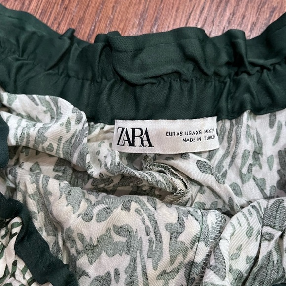 🧁White Green Abstract Shorts Hippie Tropical Jungle Outdoors Vintage Artsy 90s - Picture 4 of 8